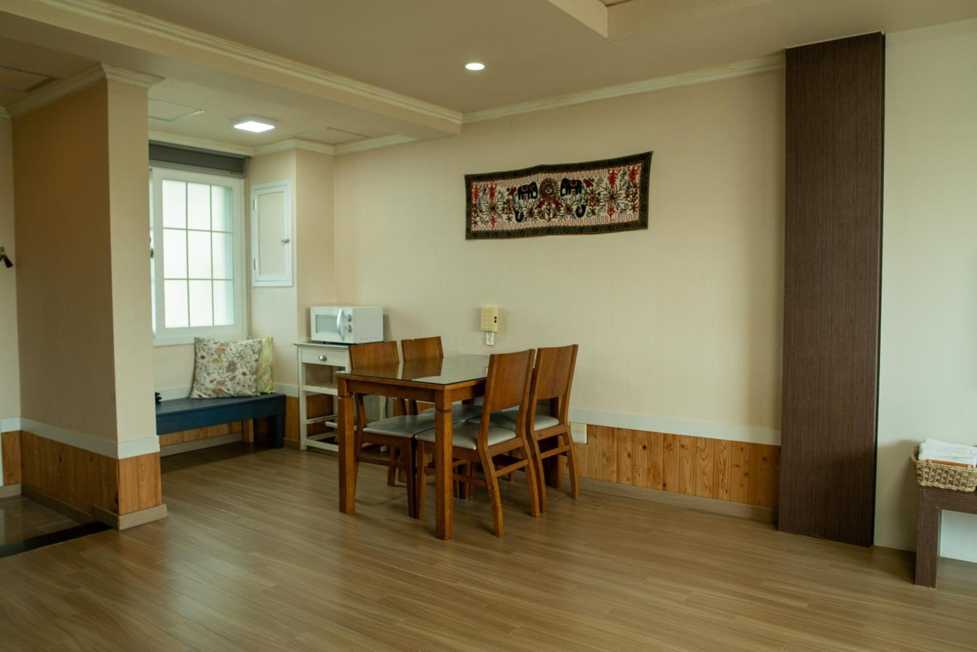 Green Narae Pension Seogwipo Extérieur photo